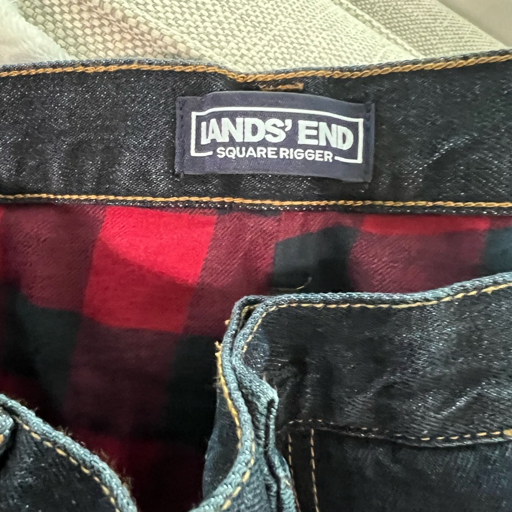 Never worn!! Men’s Lands End 42x29 lined jeans. New with tags.